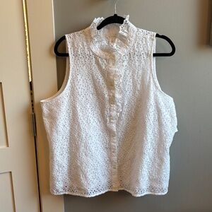 Caslon XL white eyelet sleeveless blouse ruffle neck new with tags